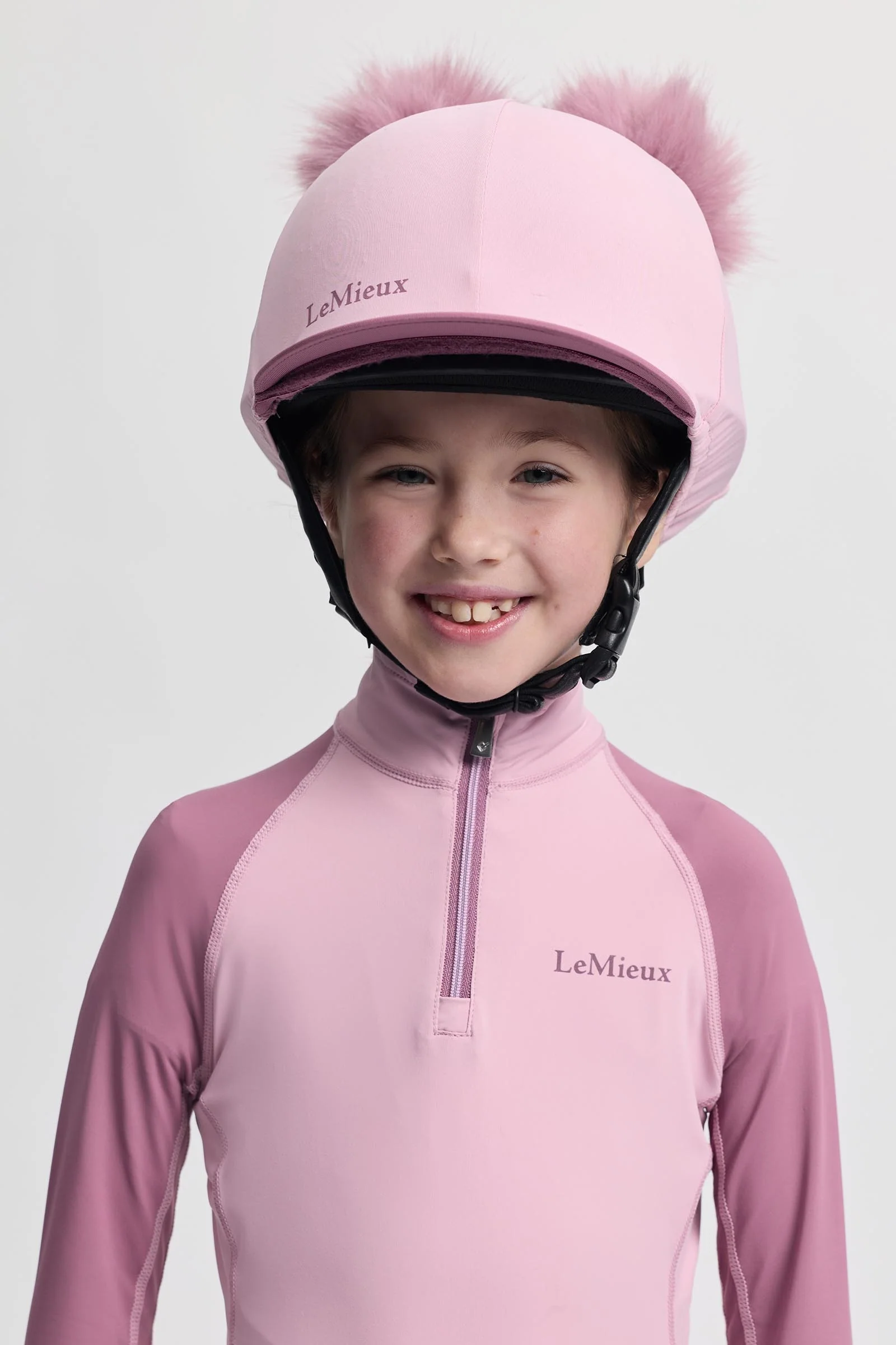 Mini pokrowiec na kask z podwójnym pomponem Fondant Rozmiar uniwersalny